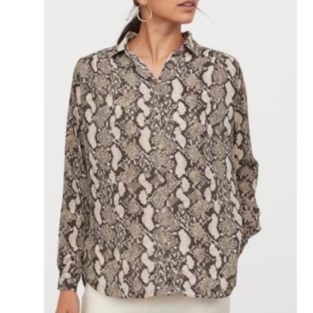 5 FOR $25! 
H&M SNAKE PRINT Blouse!
